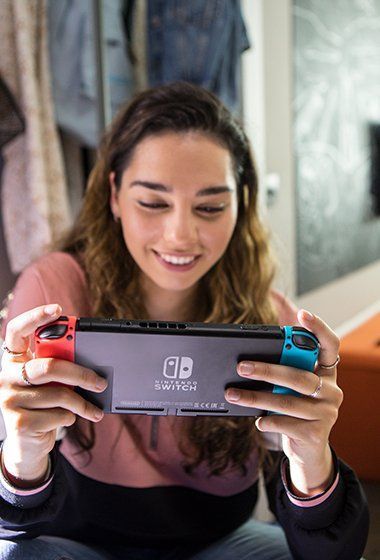 Игровая консоль Nintendo Switch (неоновый красный/неоновый синий) 45496453596 фото